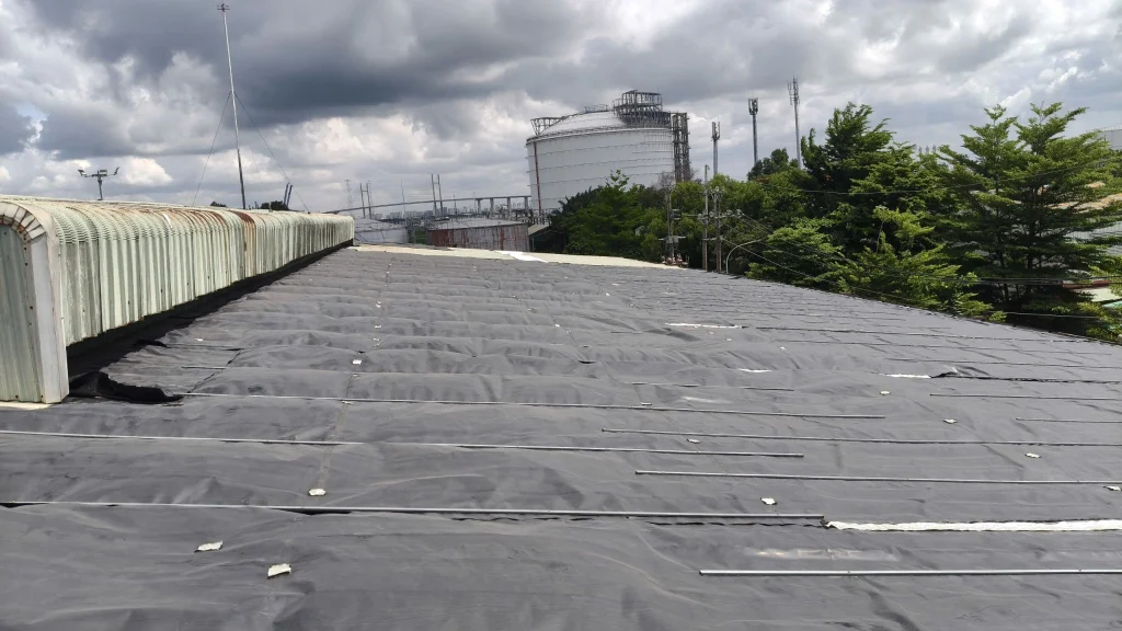khảo sát mai tôn nahf xưởng trước khi thi công