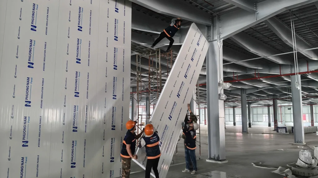 Thi công lắp đặt vách panel nhà xưởng tại KCN Mỹ Xuân, Vũng Tàu - MCONS