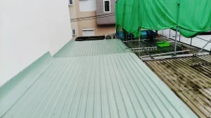 Thay Mái Tôn Nhà Phố Vào Mùa Mưa Tại Quận 10, TP HCM | MCONS