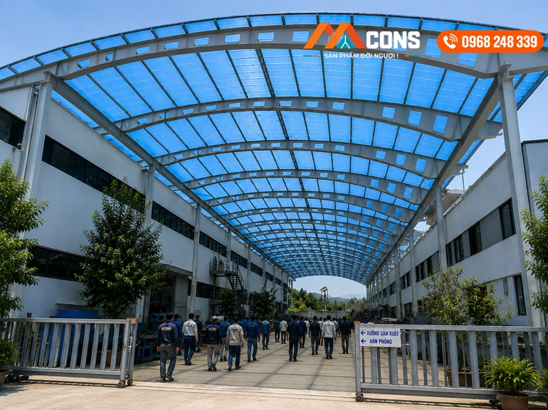 MCONS thi công mái Polycarbonate tại TP.HCM